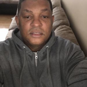 Meet your Posher, Carlos